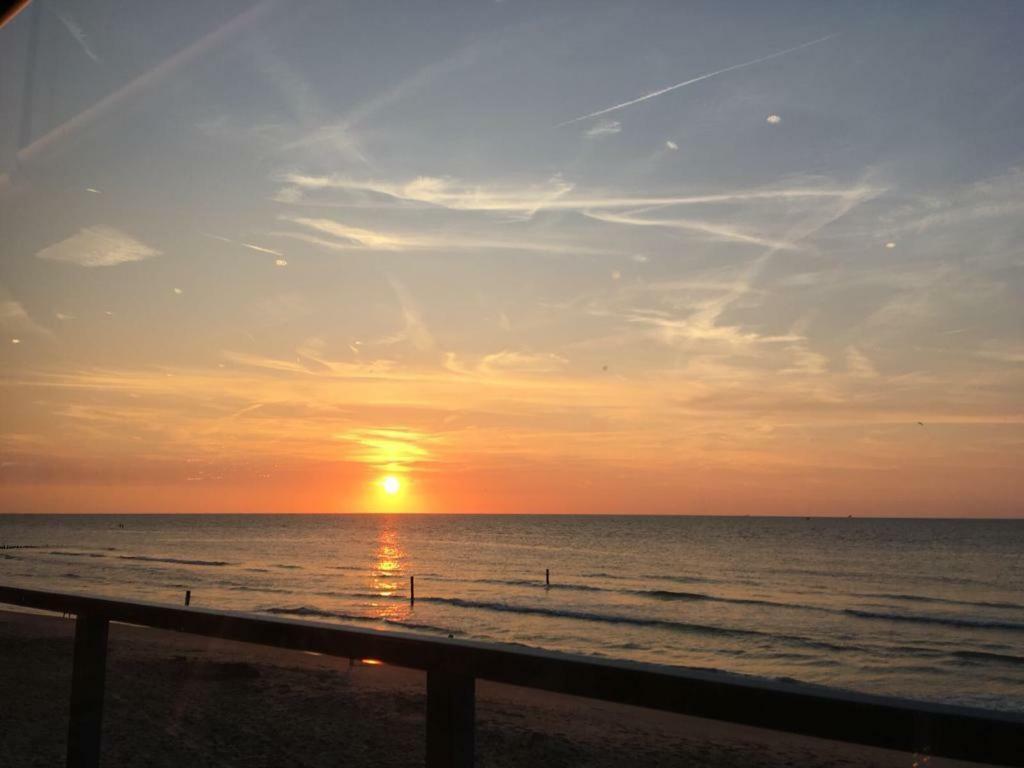 Huisje Aan Zee Villa Oostkapelle Bagian luar foto